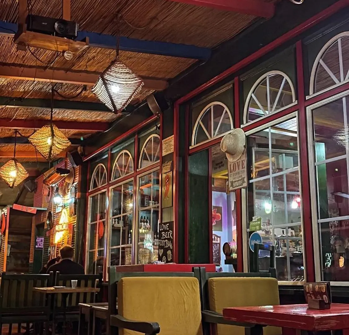 Hostel Chilli Tirana
