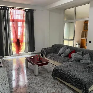 Daire Tirana Apartment, Tiran