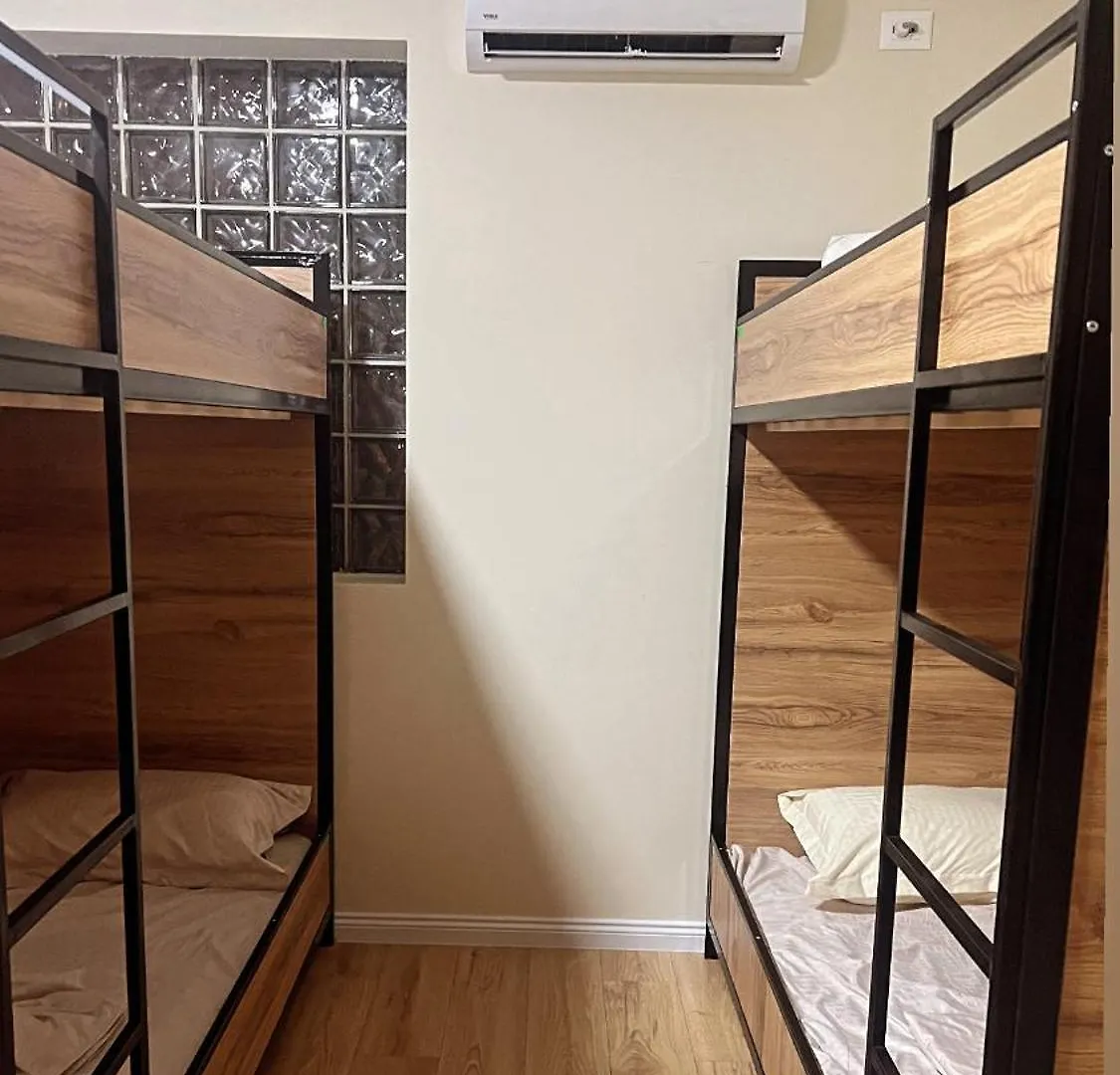 Hostel Chilli Tirana